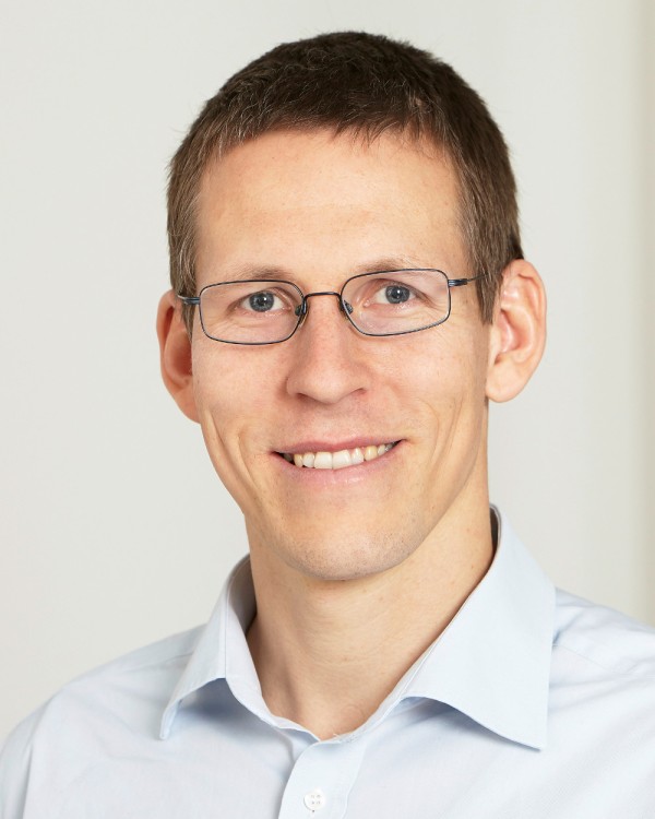 Dr. Alexander Fuchs
